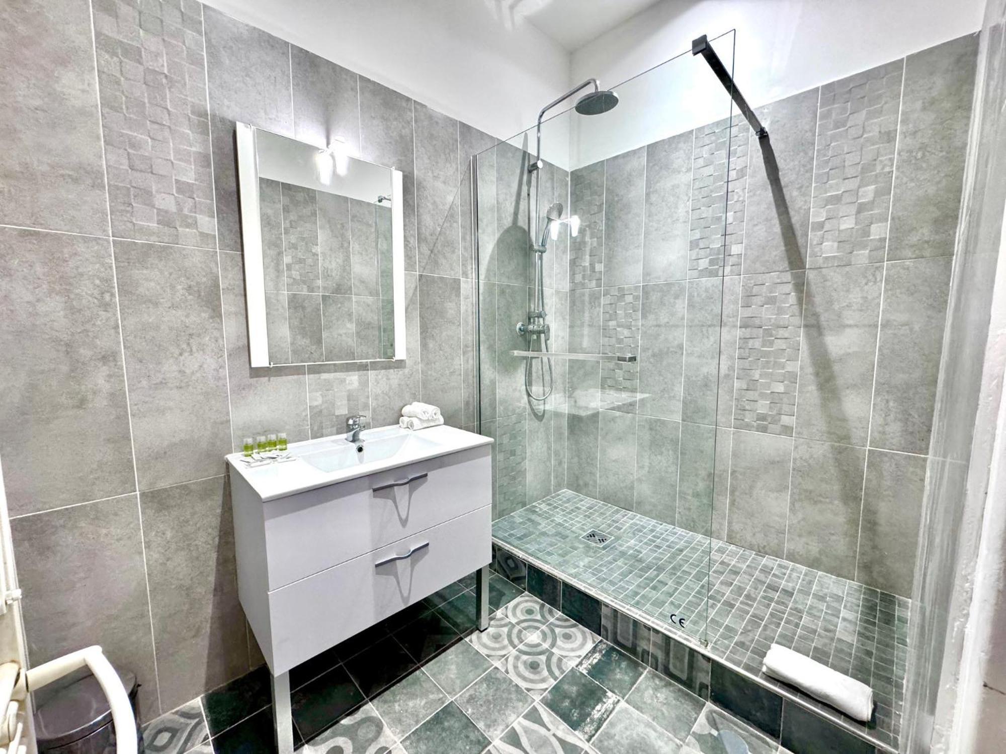 ניס Aparthotel Riviera - Pont Vieux 2 - Old Town - Charm 2 Bedrooms Apartement Ac - 5Mn Beach מראה חיצוני תמונה